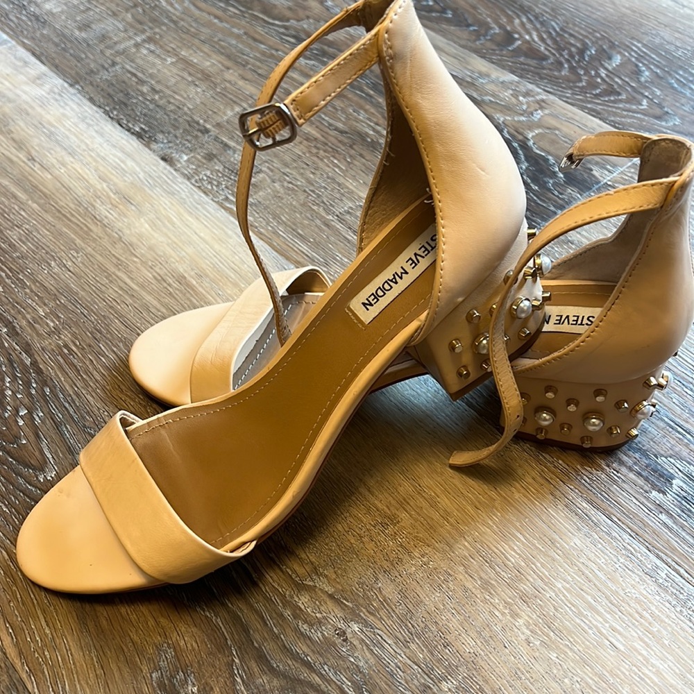 Steve Madden Indie Pearl Sandals - Picture 1 of 8